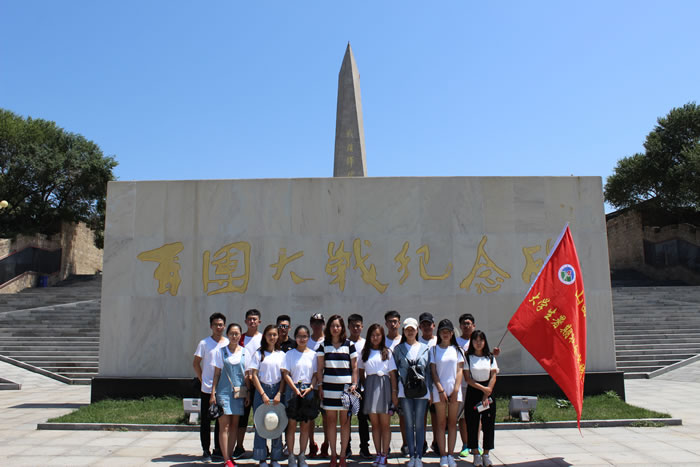 开云手机在线登陆入口-开云(中国)暑期社会实践团在百团大战纪念馆.JPG 开云手机在线登陆入口-开云(中国)暑期社会实践团在百团大战纪念馆.JPG
